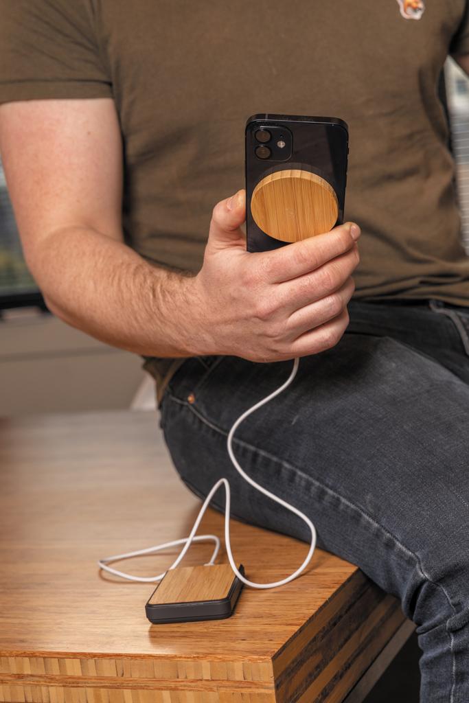 Bild på Trådlös laddare Bambu MagSafe 10W